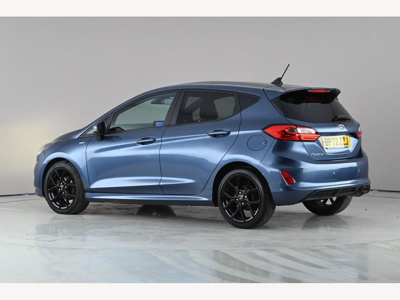Ford Fiesta thumbnail Side Left