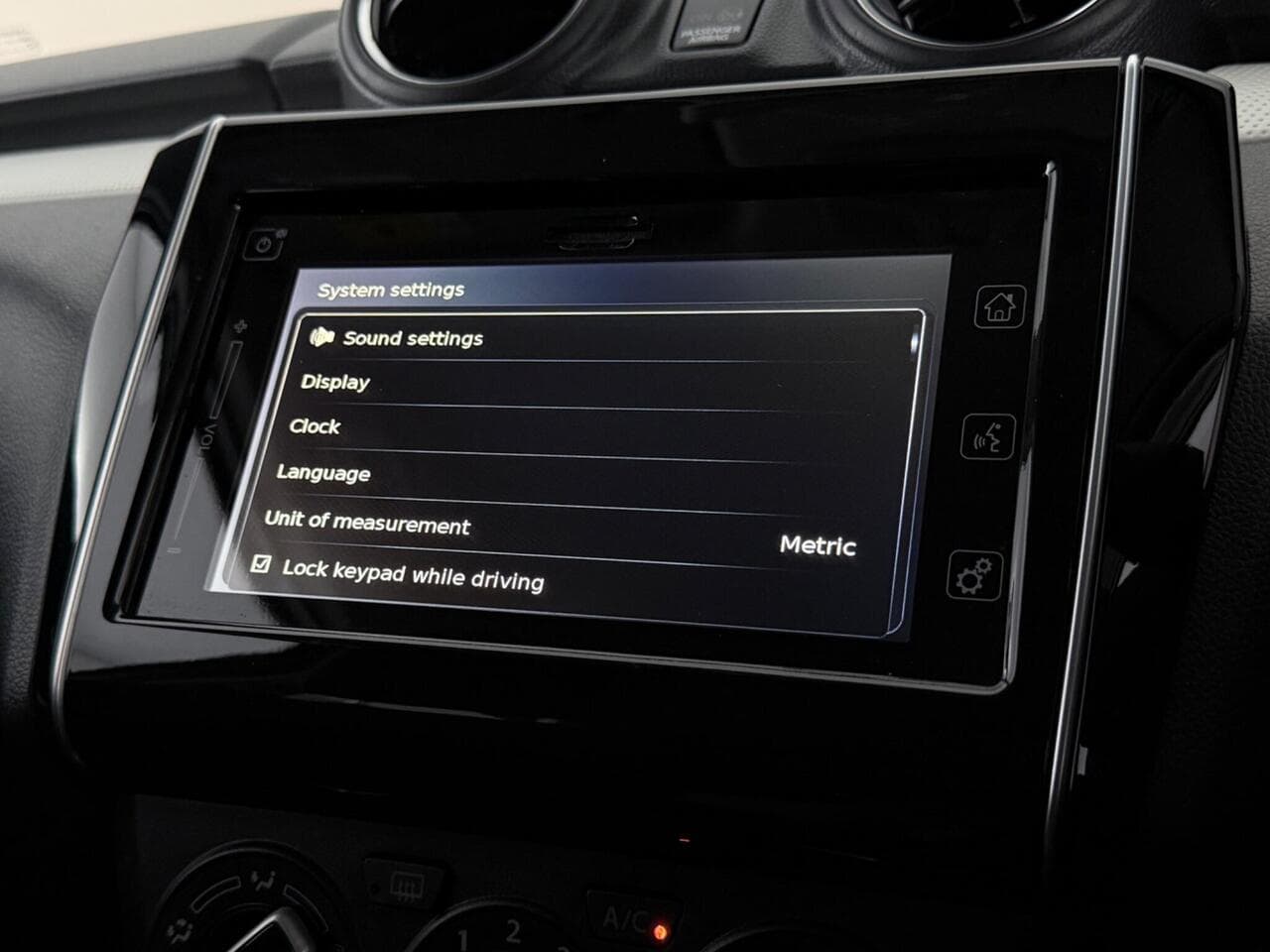 Suzuki Swift thumbnail Infotainment System