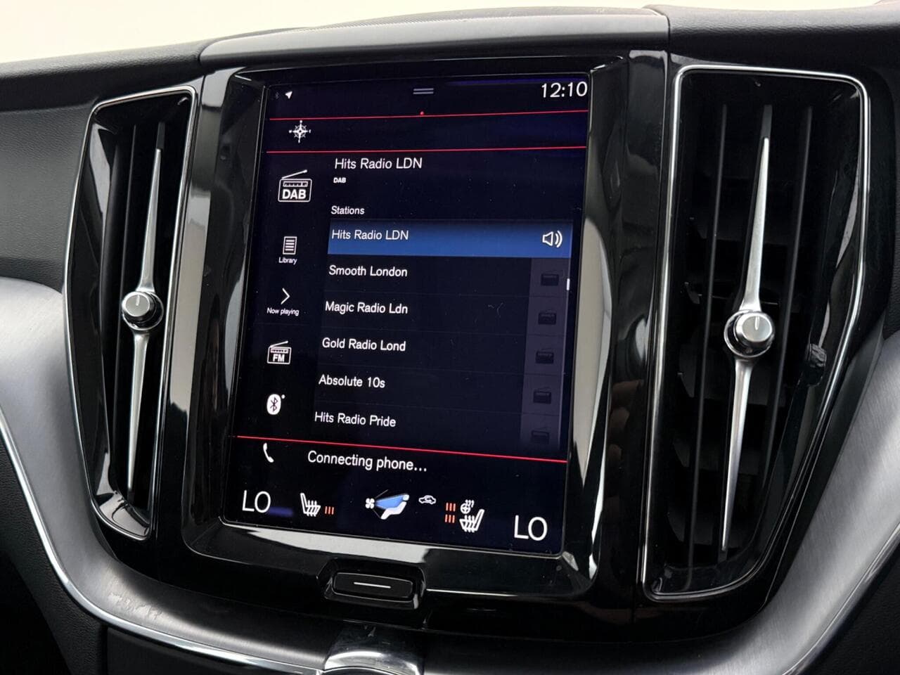 Volvo XC60 thumbnail Infotainment System
