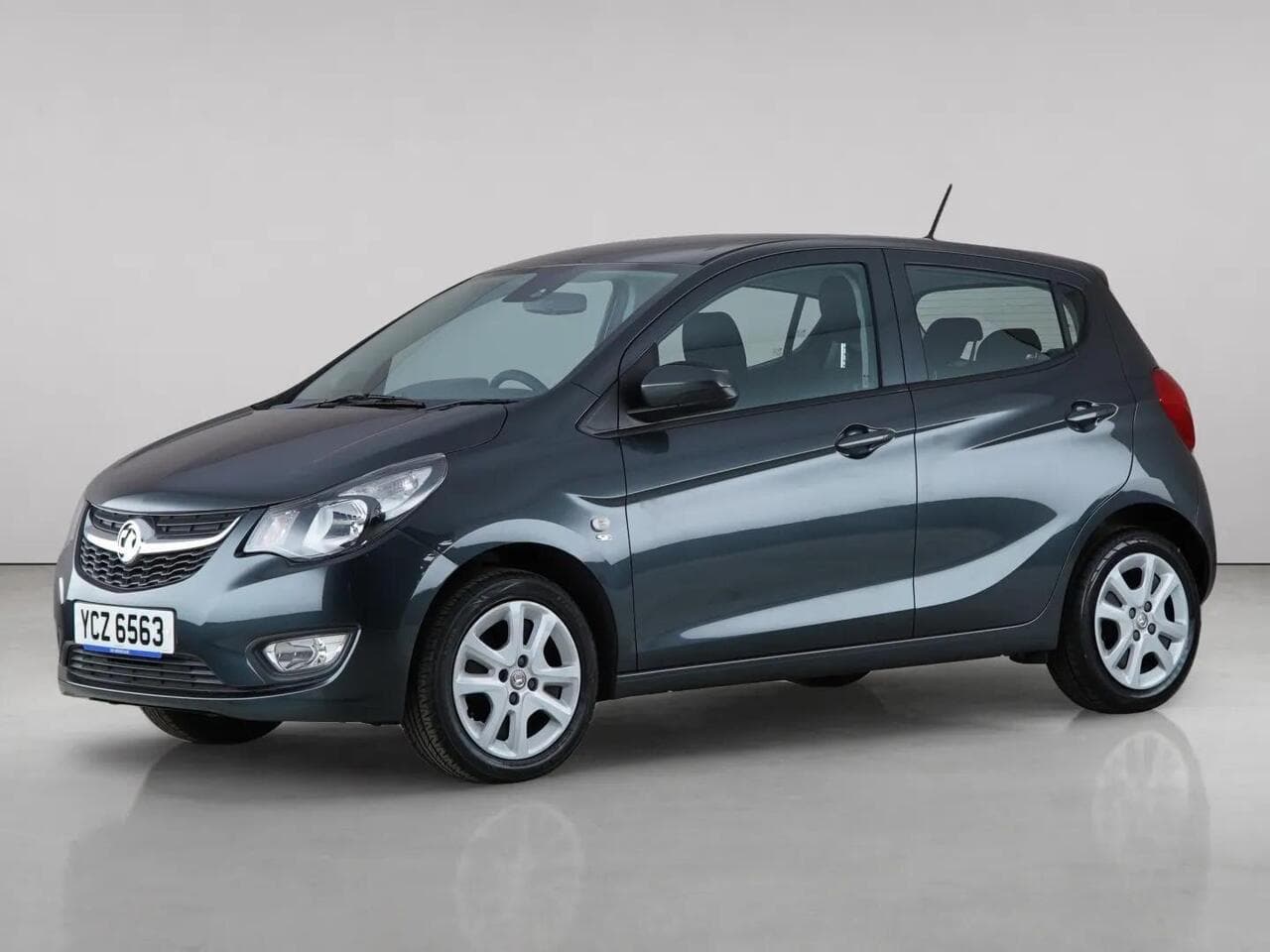 Vauxhall Viva thumbnail Front Left