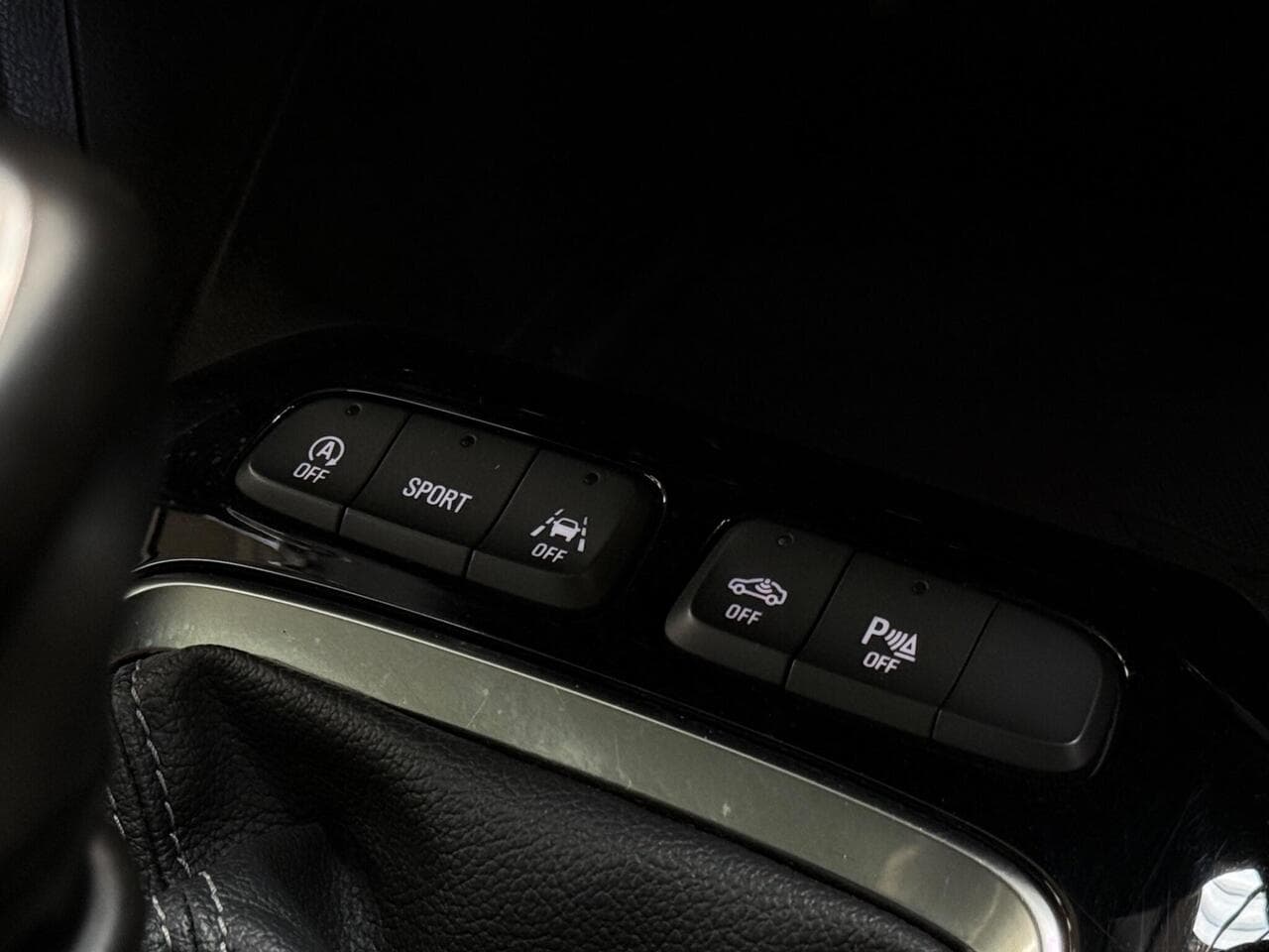 Vauxhall Corsa thumbnail Misc Controls