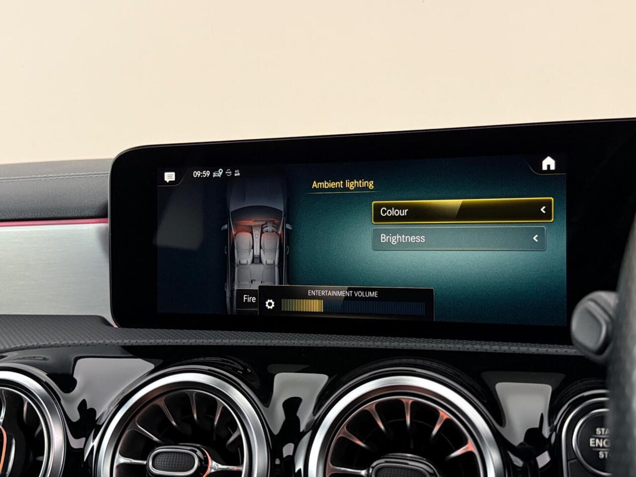 Mercedes-Benz CLA thumbnail Infotainment System