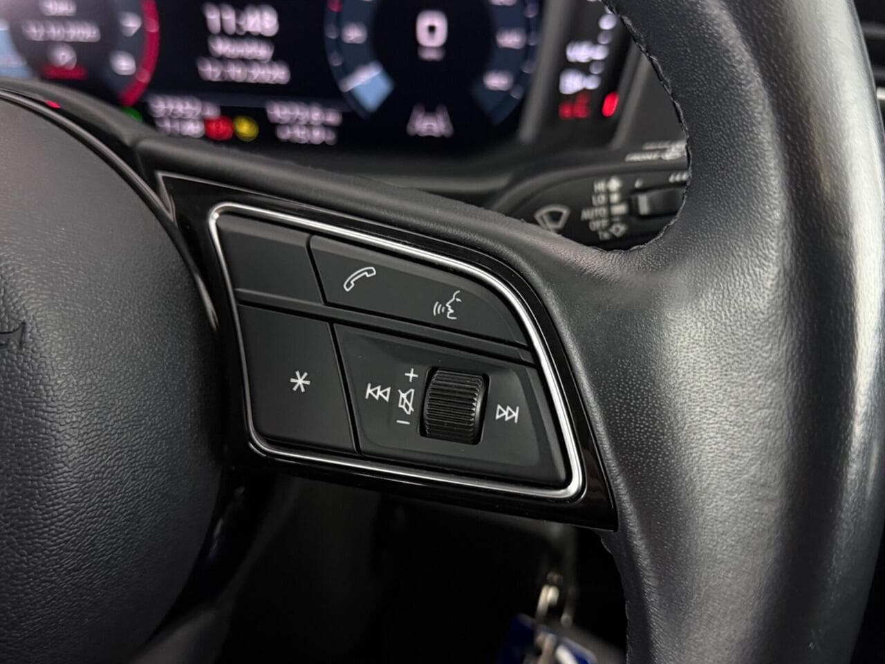 Audi A1 thumbnail Misc Controls