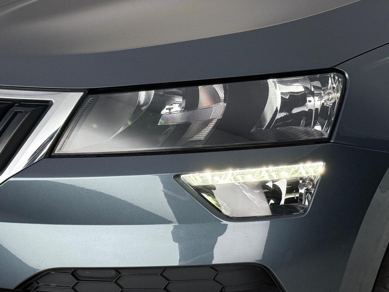 Skoda Karoq thumbnail Misc Controls