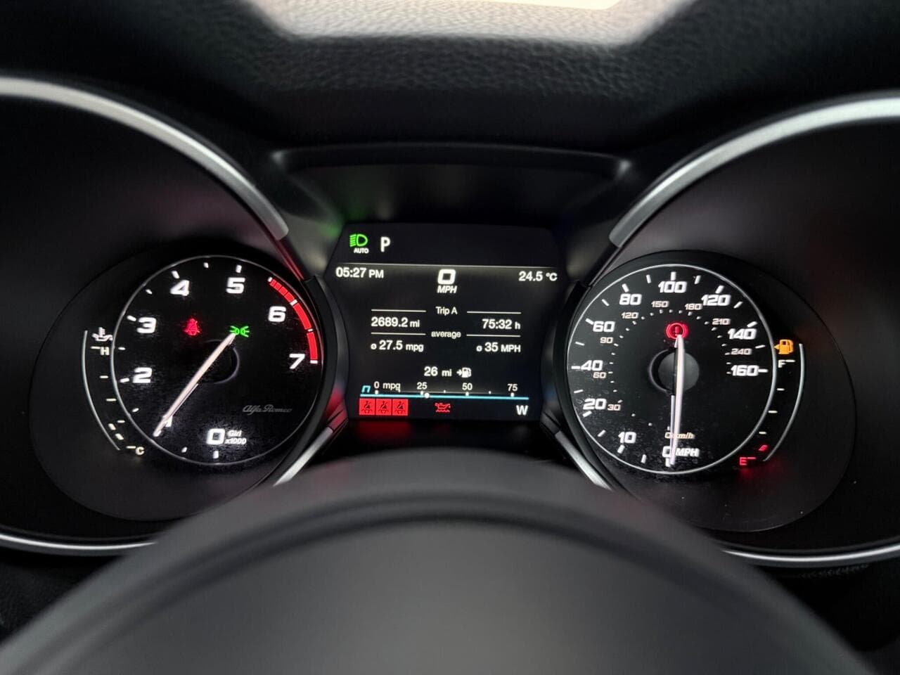 Alfa Romeo Stelvio thumbnail Driver Instruments