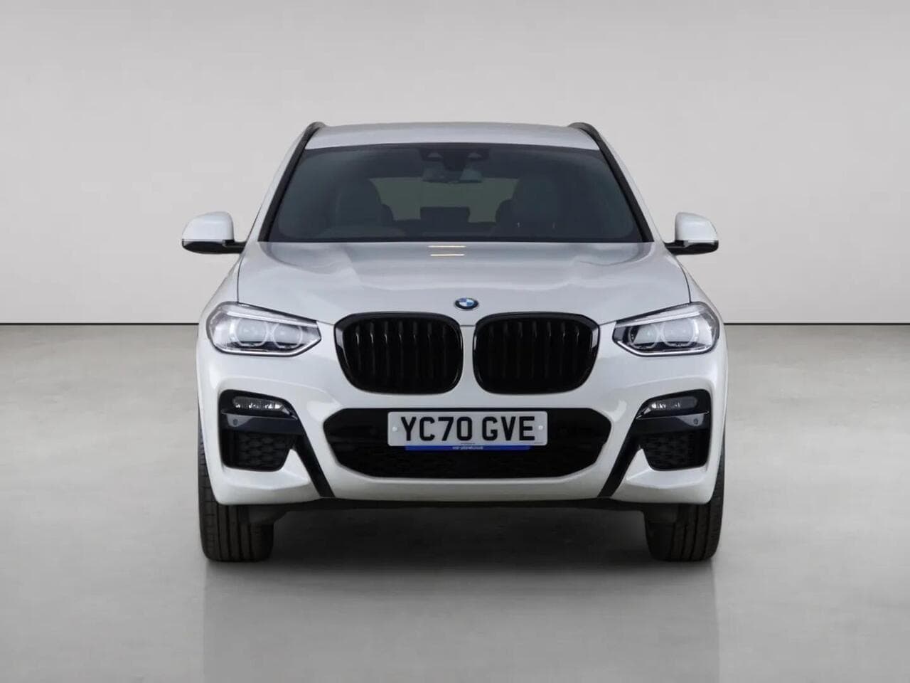 BMW X3 thumbnail Front