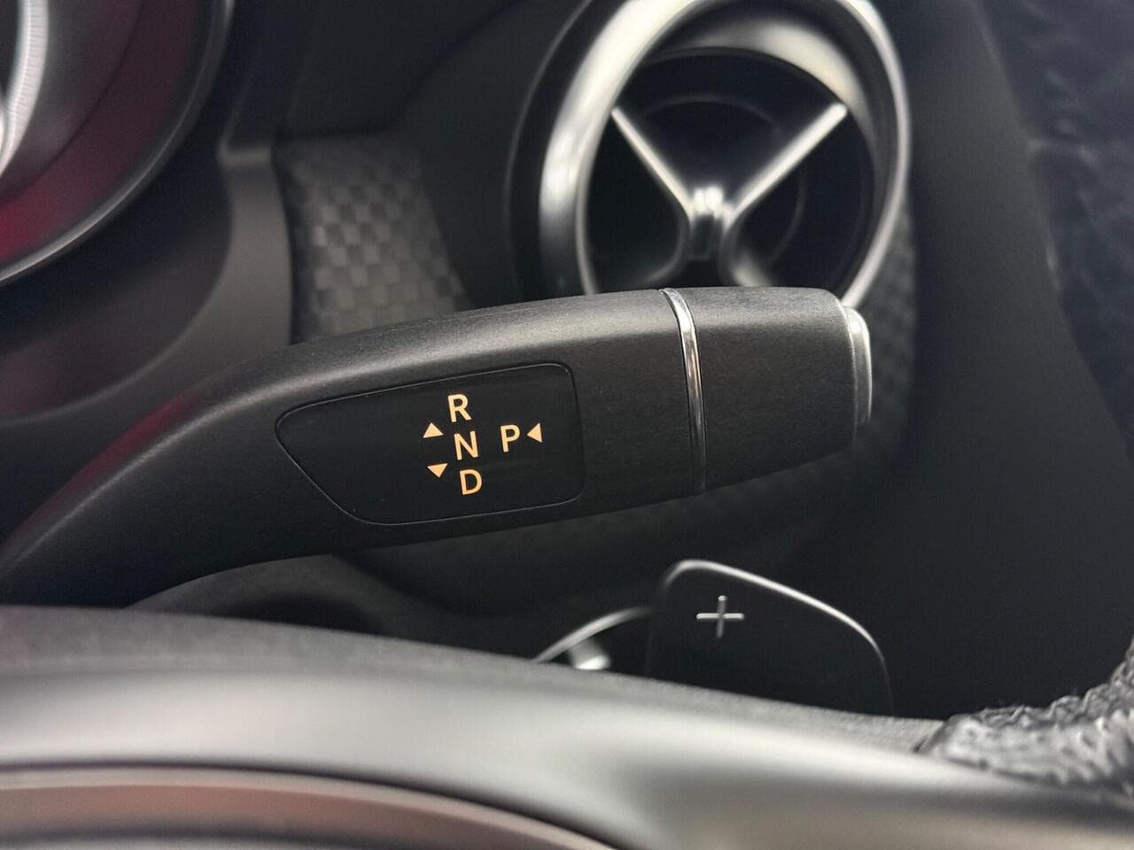 Mercedes-Benz A Class thumbnail Misc Controls