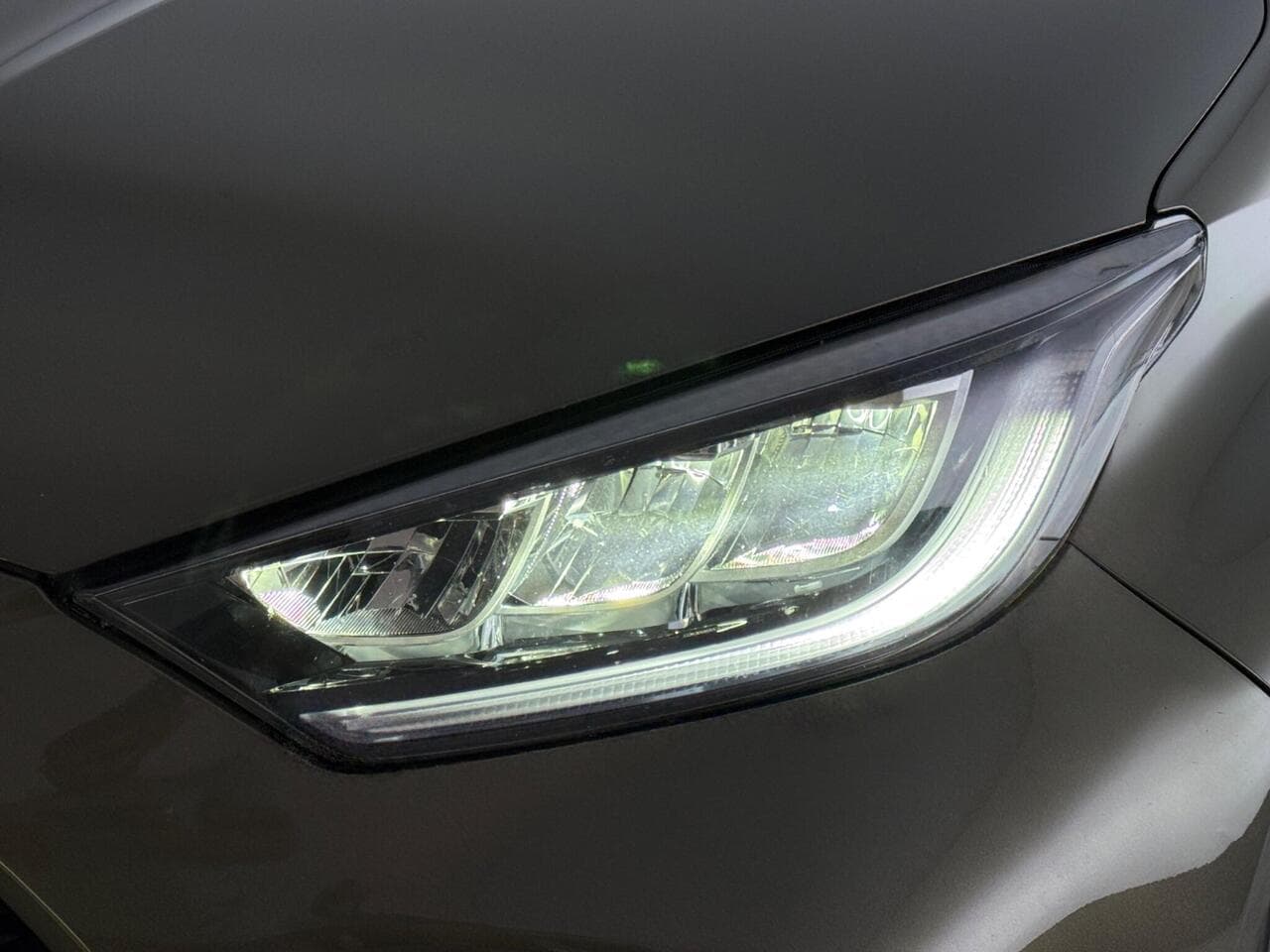 Toyota Yaris thumbnail Lights Front