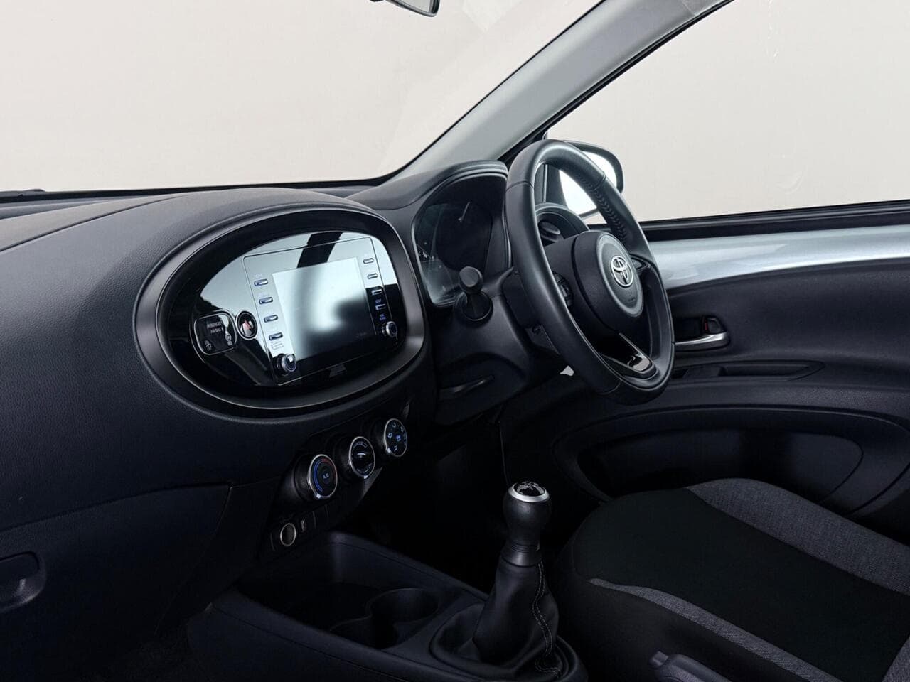 Toyota Aygo X thumbnail Interior Front