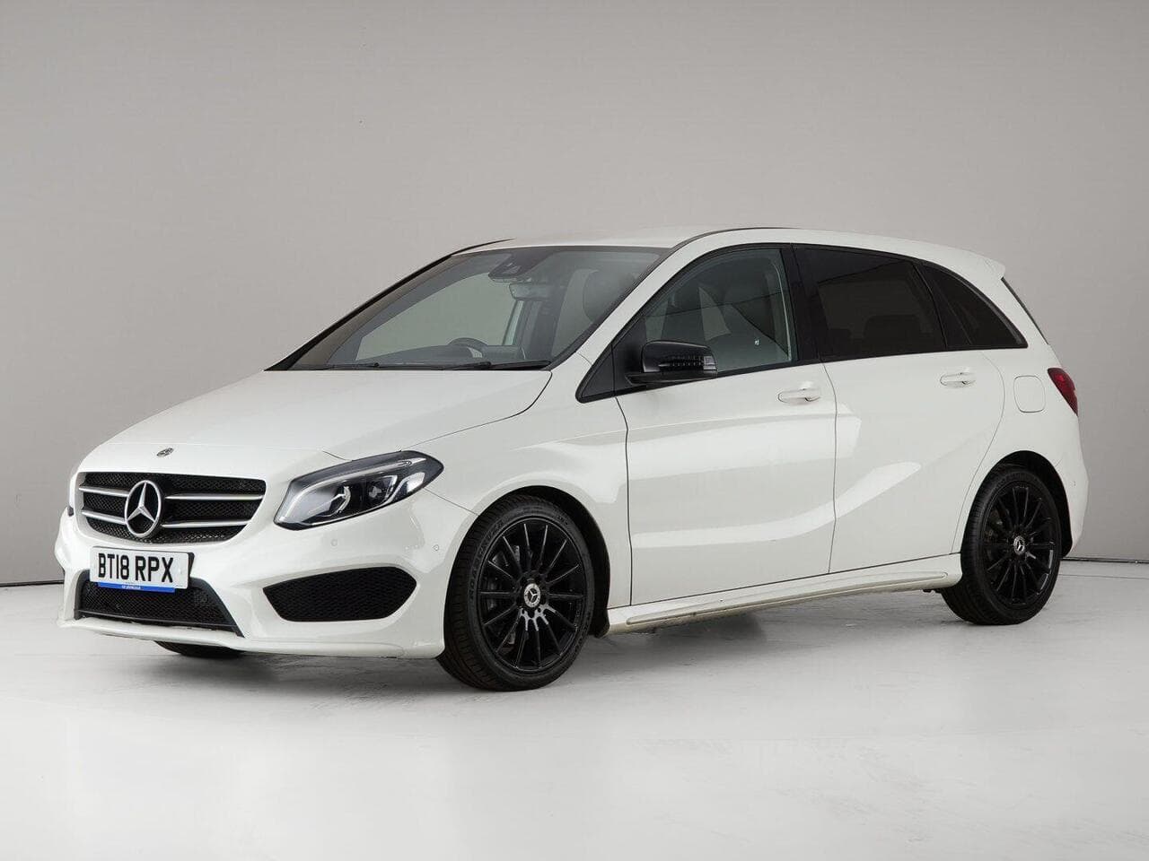 Mercedes-Benz B Class thumbnail Front Left