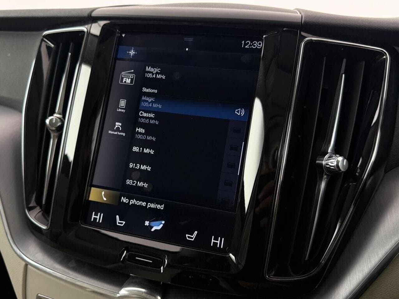 Volvo XC60 thumbnail Infotainment System