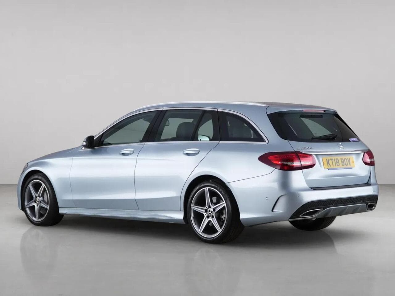 Mercedes-Benz C Class thumbnail Rear Left