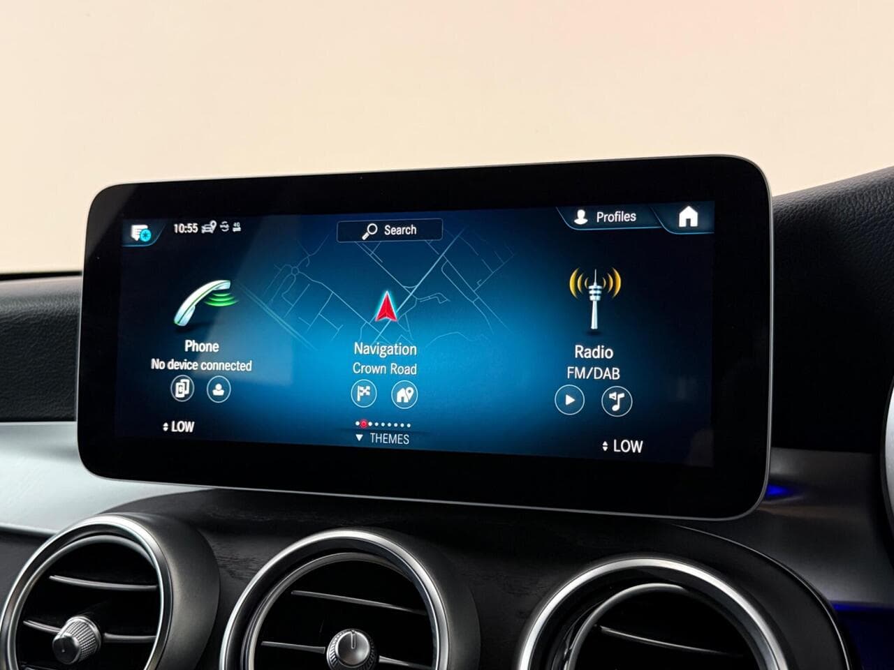 Mercedes-Benz GLC thumbnail Infotainment System