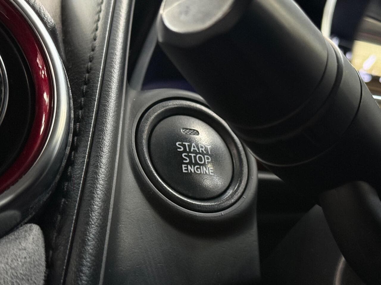 Mazda CX-3 thumbnail Misc Controls