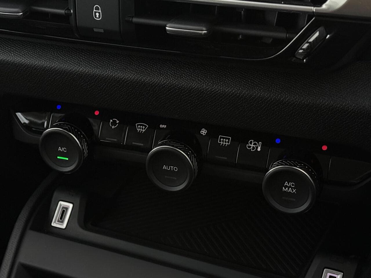 Citroen C4 thumbnail Misc Controls