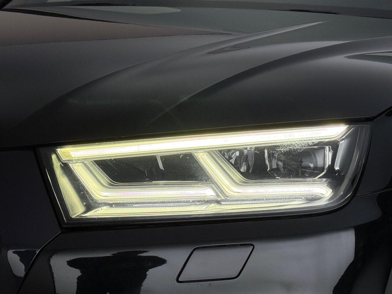 Audi Q5 thumbnail Lights Front