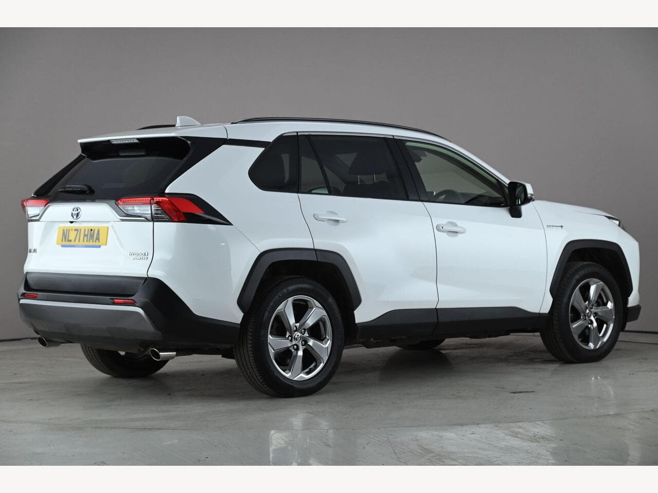 Toyota RAV4 thumbnail Rear Right