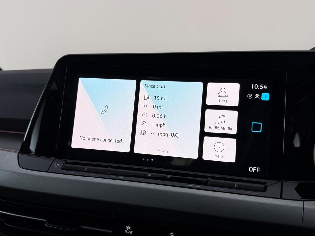 Volkswagen Golf thumbnail Infotainment System