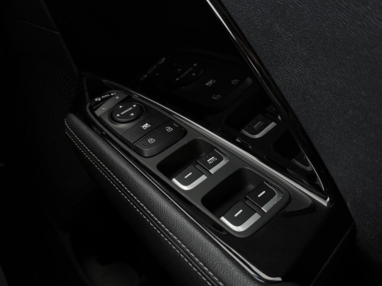 Kia Niro thumbnail Misc Controls