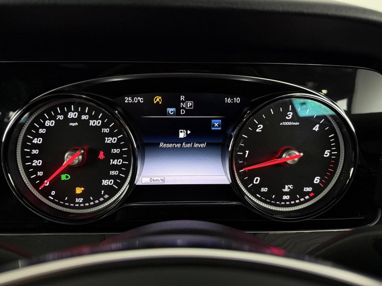 Mercedes-Benz E Class thumbnail Driver Instruments