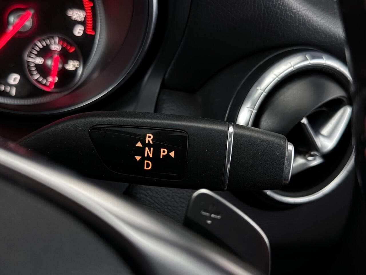 Mercedes-Benz CLA thumbnail Misc Controls