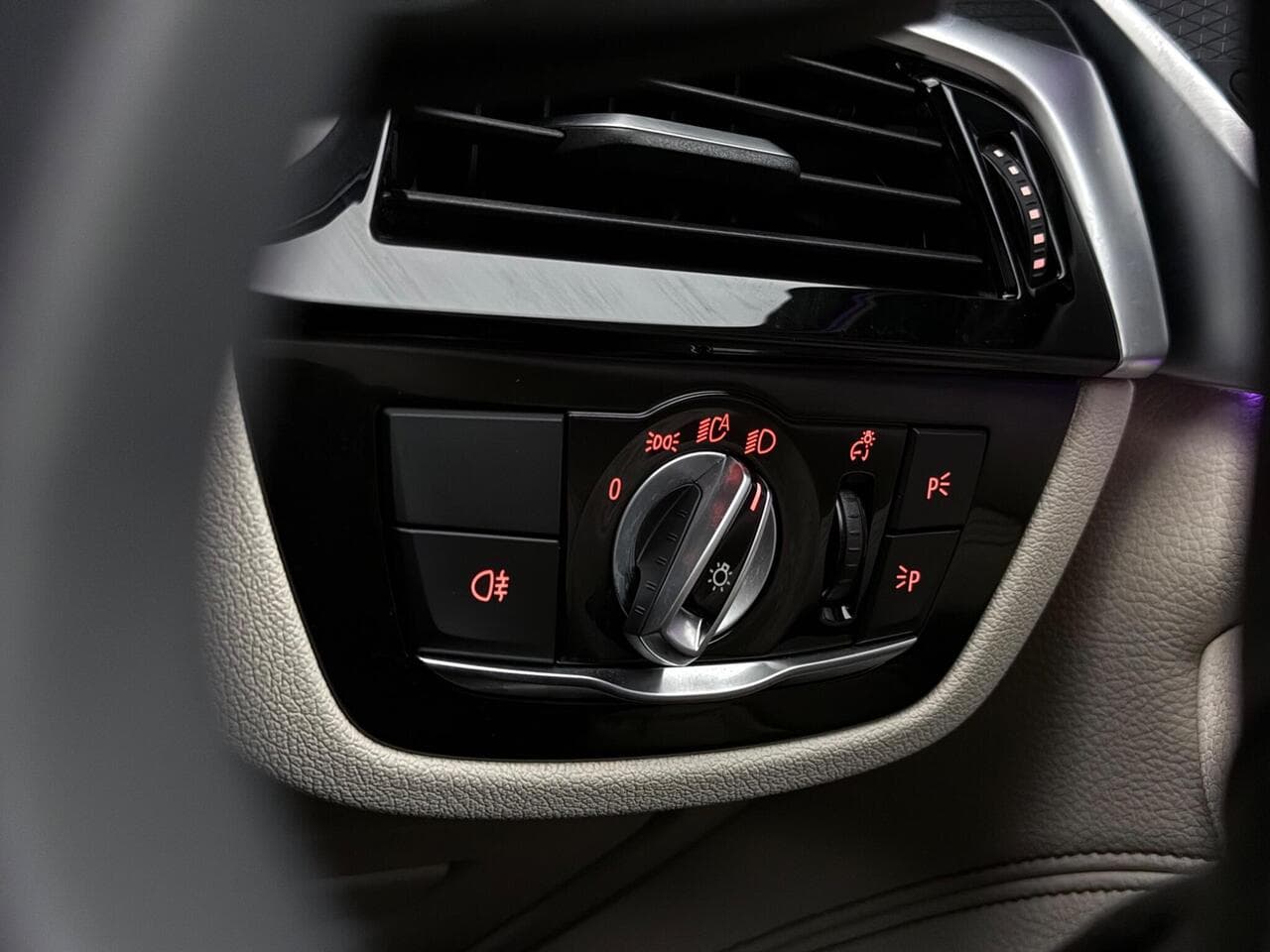 BMW 5 Series thumbnail Misc Controls