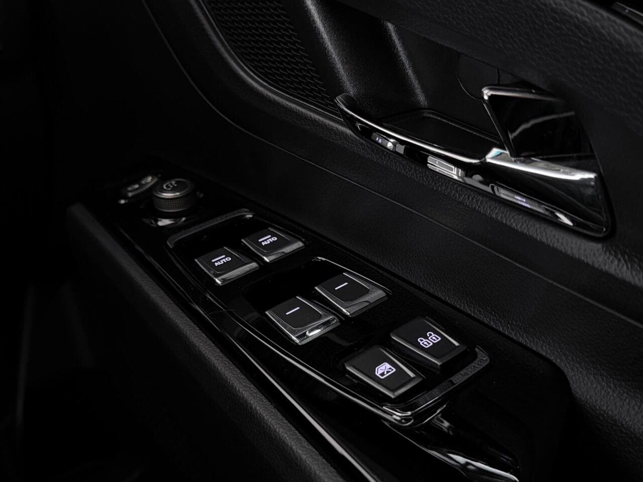 SsangYong Korando thumbnail Misc Controls