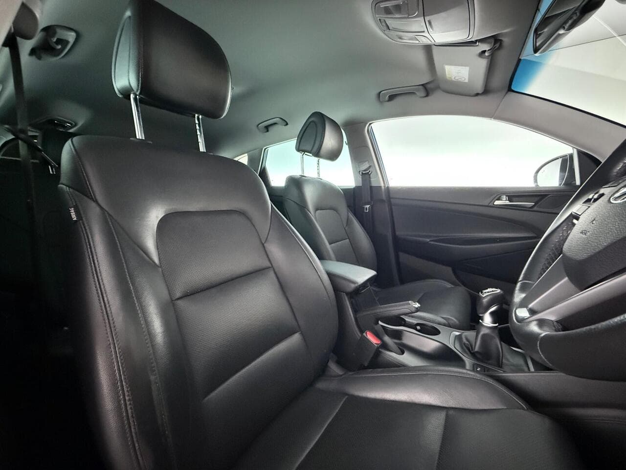Hyundai TUCSON thumbnail Seat Driver