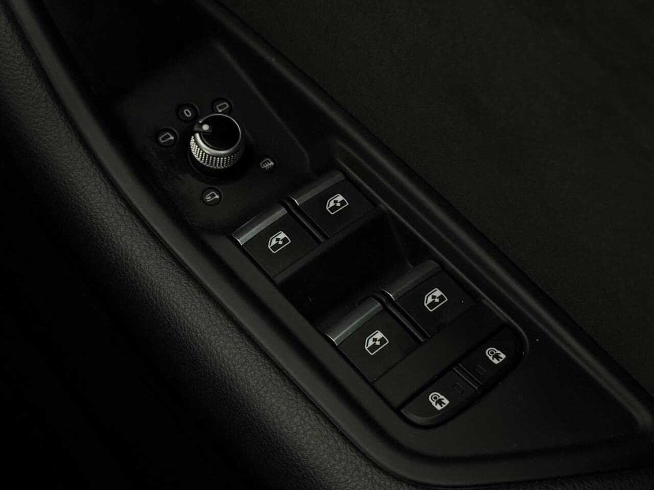 Audi A4 Avant thumbnail Misc Controls