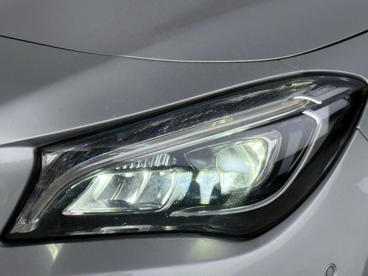 Mercedes-Benz CLA thumbnail Lights Front