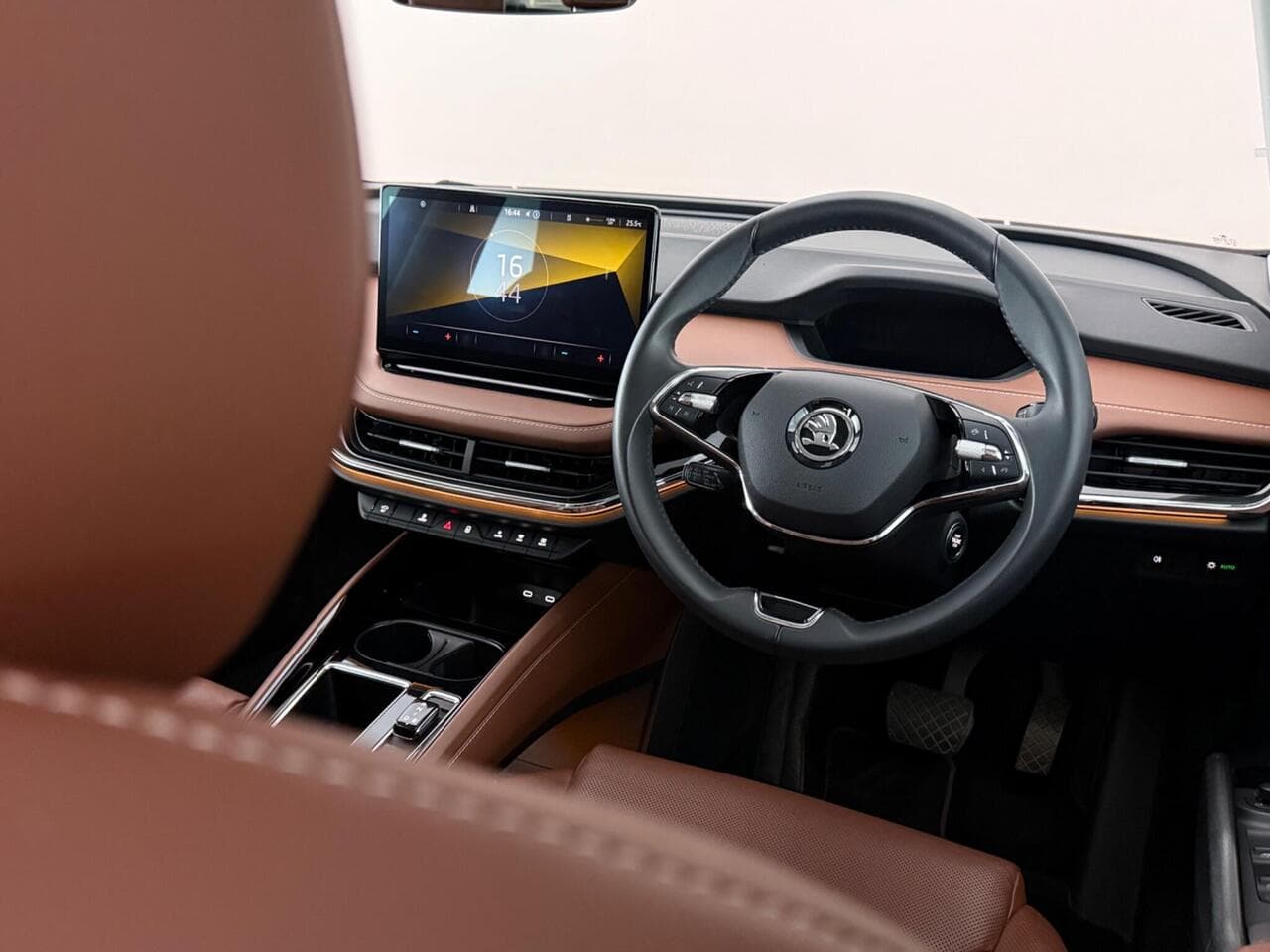 Skoda Enyaq thumbnail Interior Front