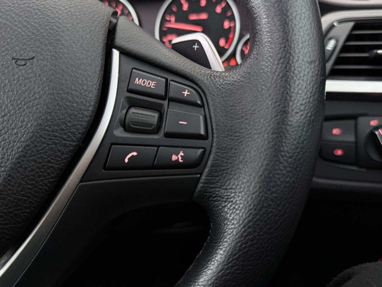 BMW 3 Series Gran Turismo thumbnail Misc Controls