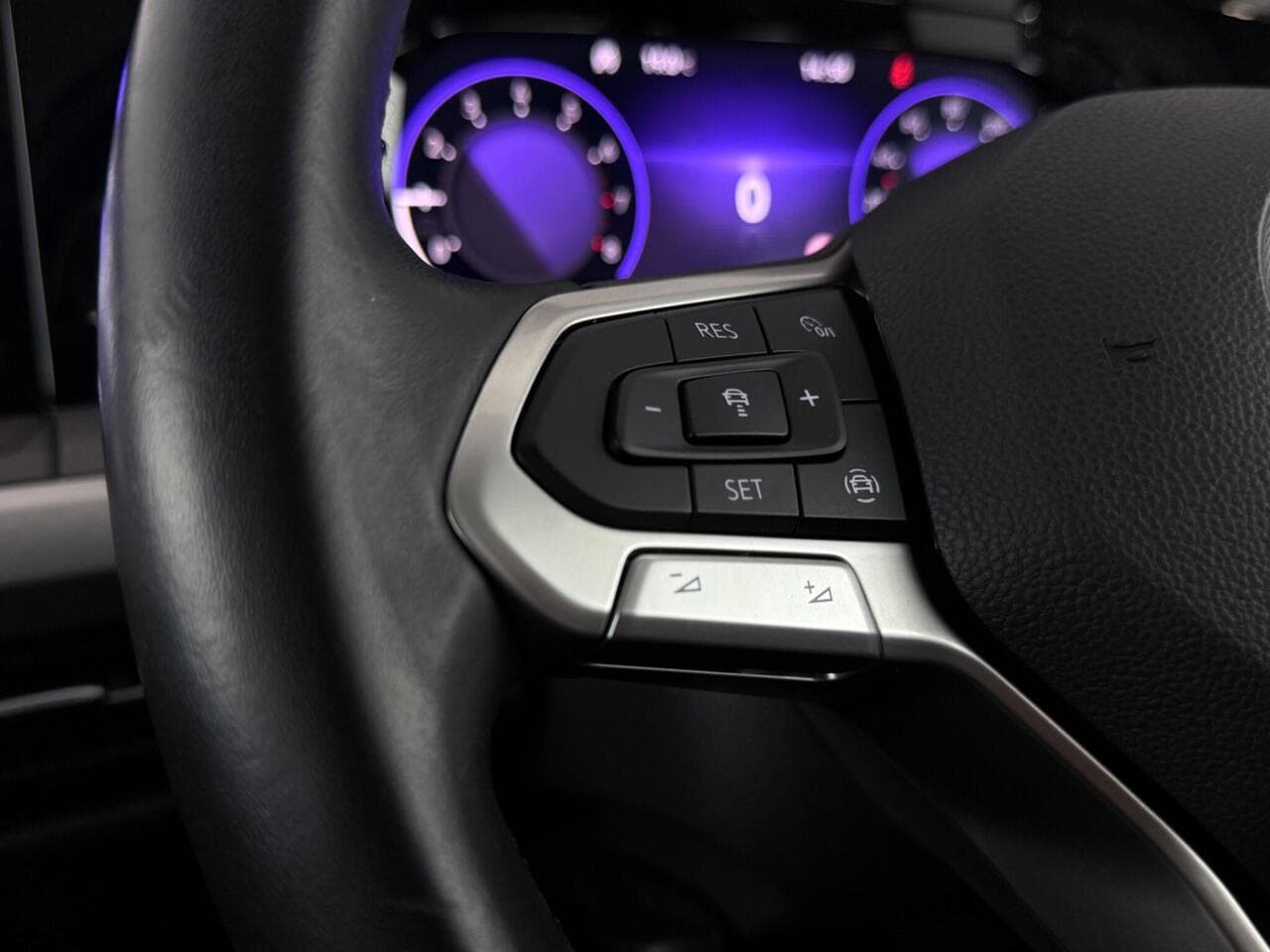 Volkswagen Golf thumbnail Misc Controls