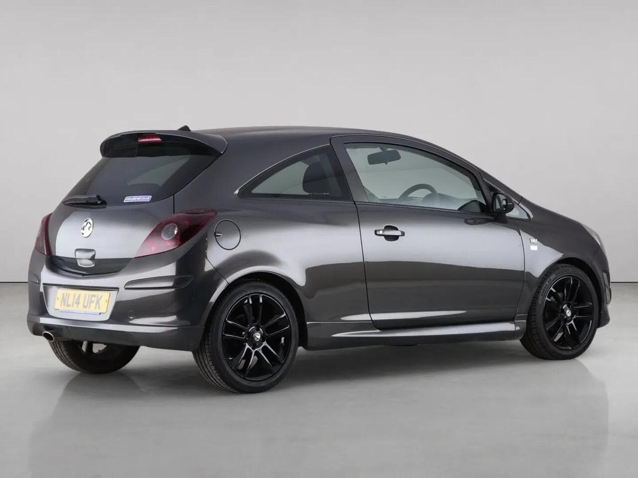 Vauxhall Corsa thumbnail Side Right