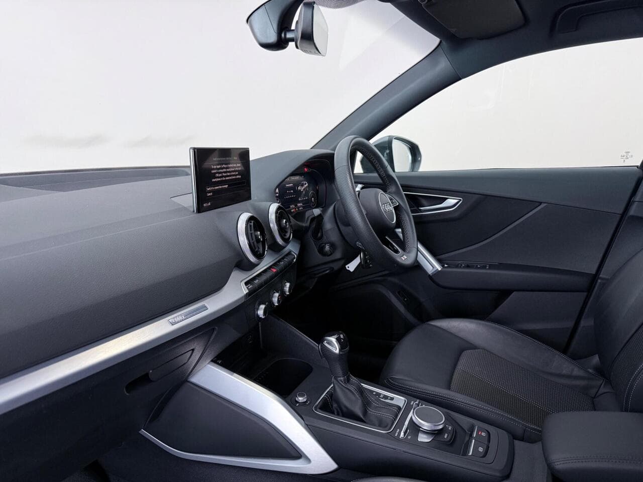 Audi Q2 thumbnail Interior Front