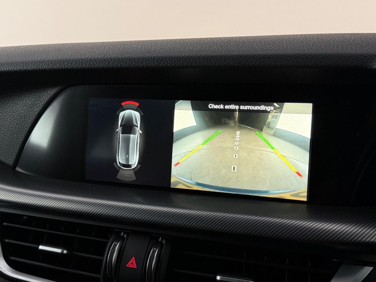 Alfa Romeo Stelvio thumbnail Infotainment System