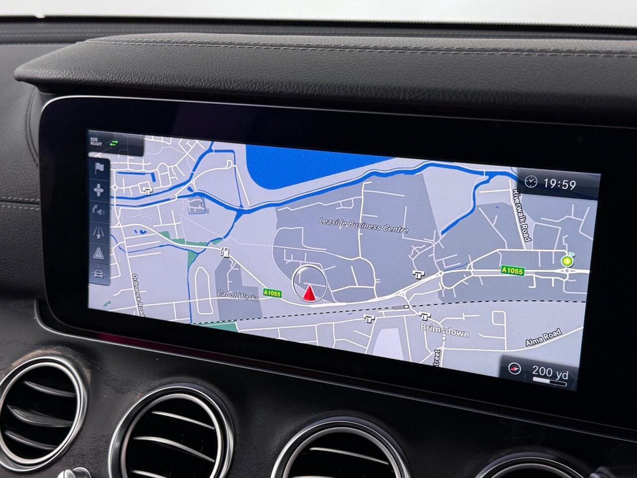 Mercedes-Benz E Class thumbnail Infotainment System