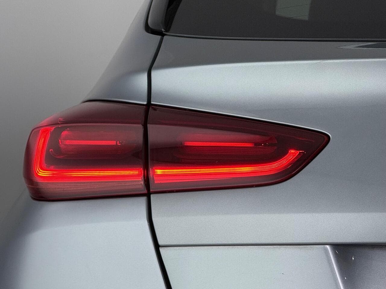 Kia XCeed thumbnail Lights Rear