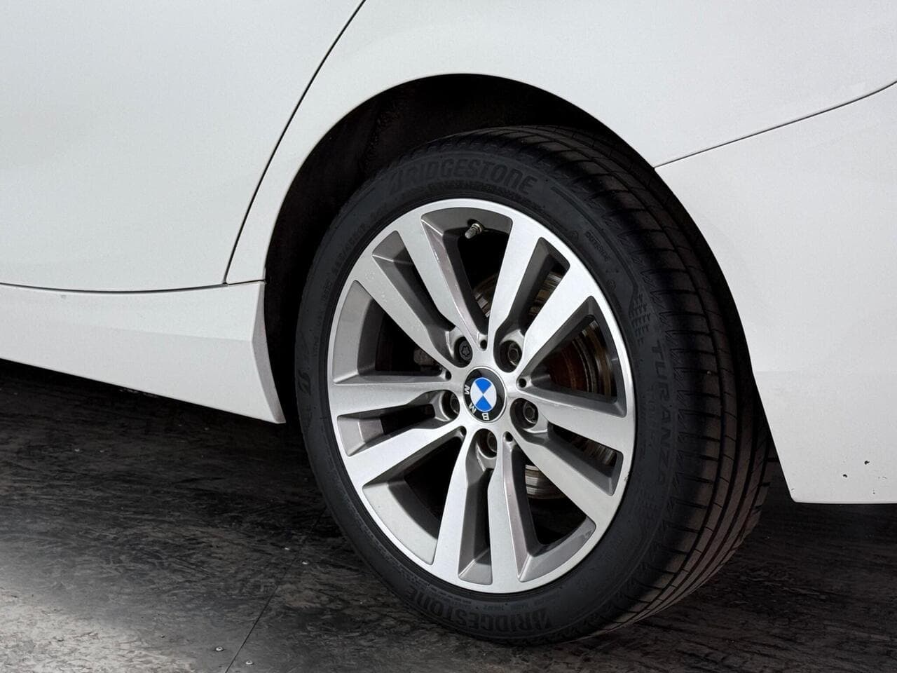 BMW 1 Series thumbnail Wheel