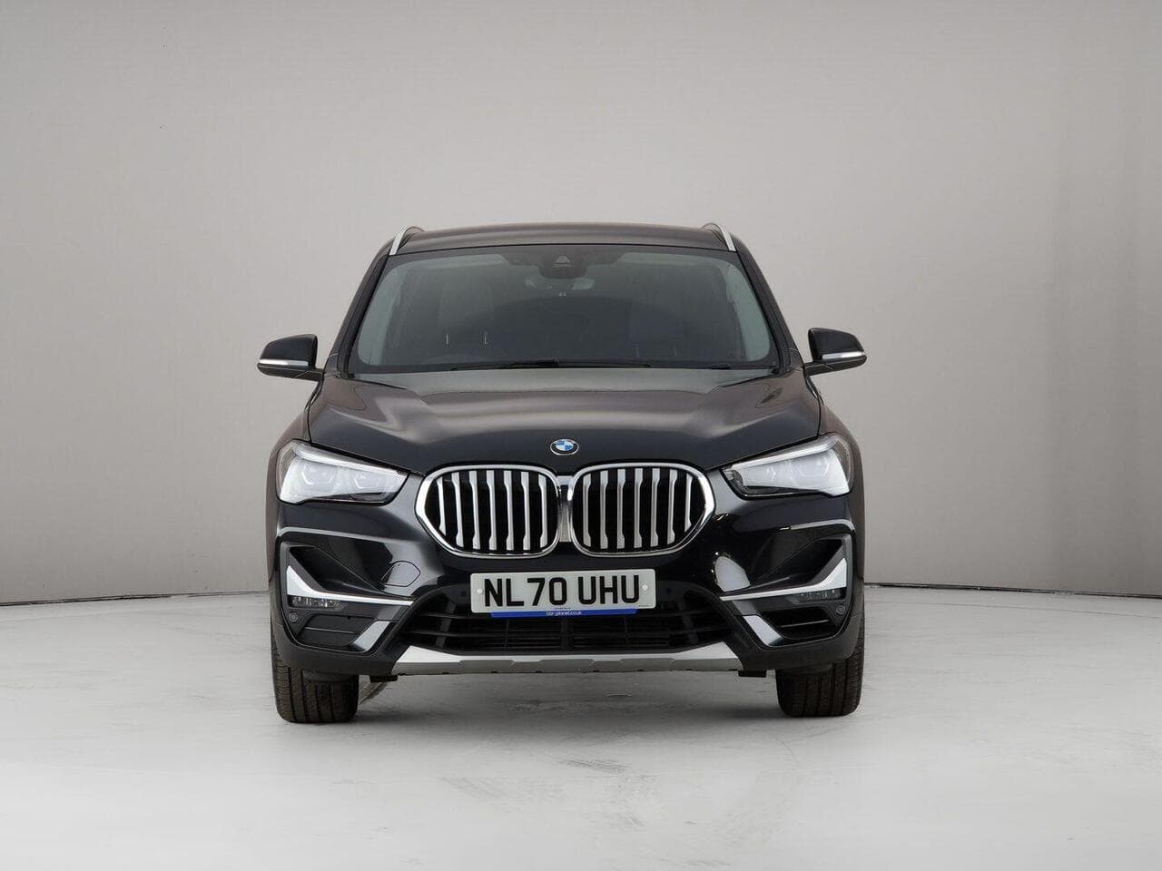 BMW X1 thumbnail Front