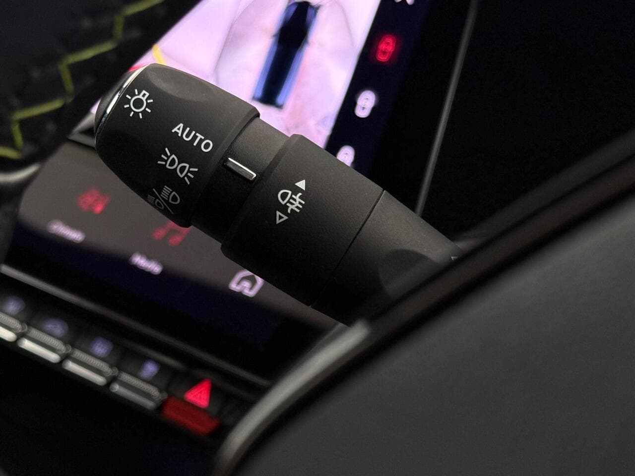 Peugeot 308 thumbnail Misc Controls