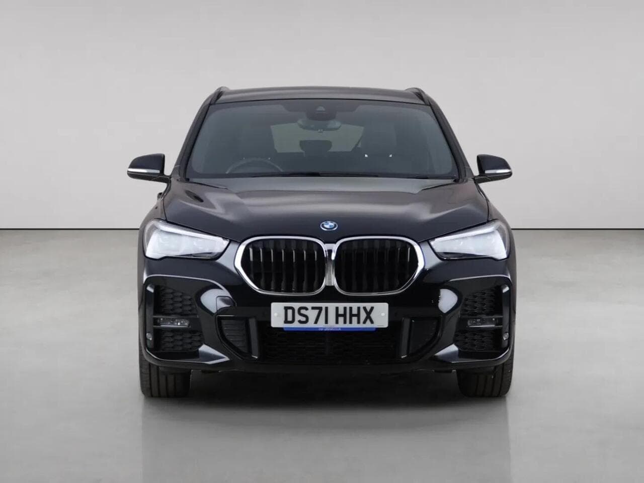 BMW X1 thumbnail Front