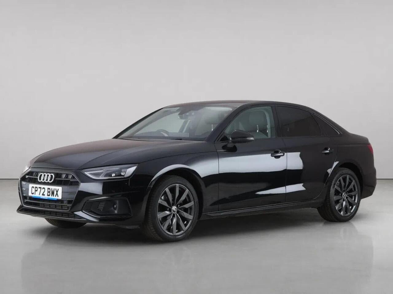 Audi A4 thumbnail Front Left