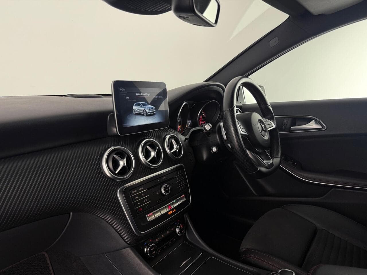 Mercedes-Benz A Class thumbnail Interior Front
