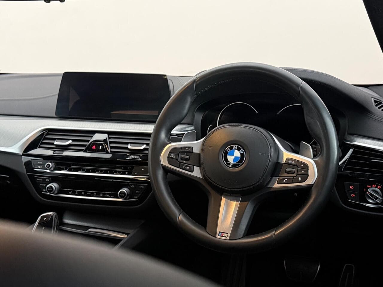 BMW 5 Series thumbnail Steering Wheel