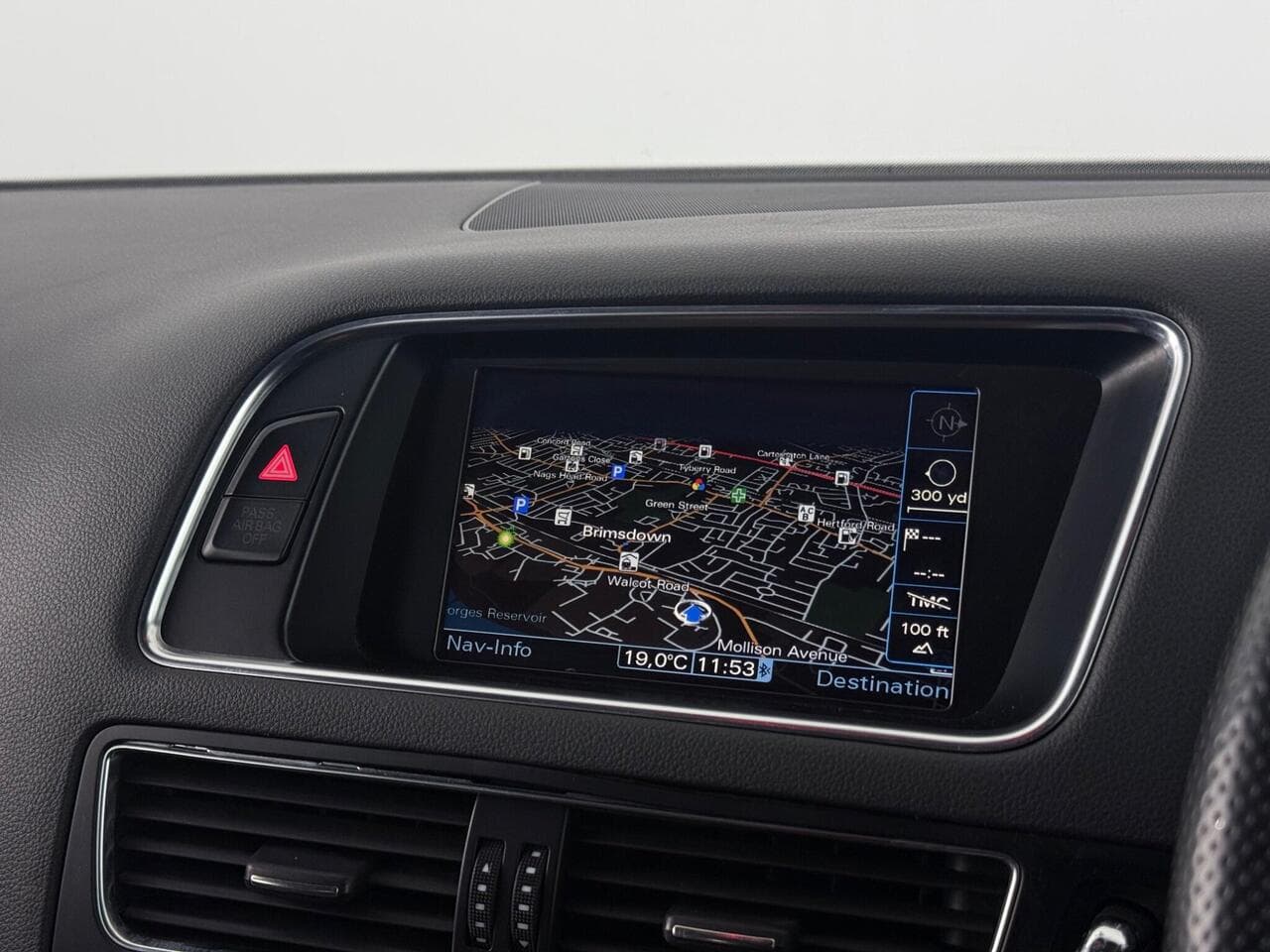 Audi Q5 thumbnail Infotainment System