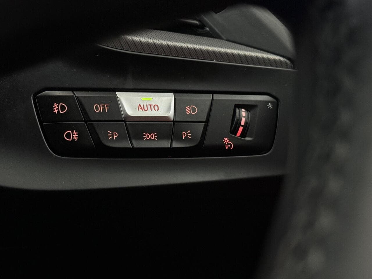 BMW 1 Series thumbnail Misc Controls