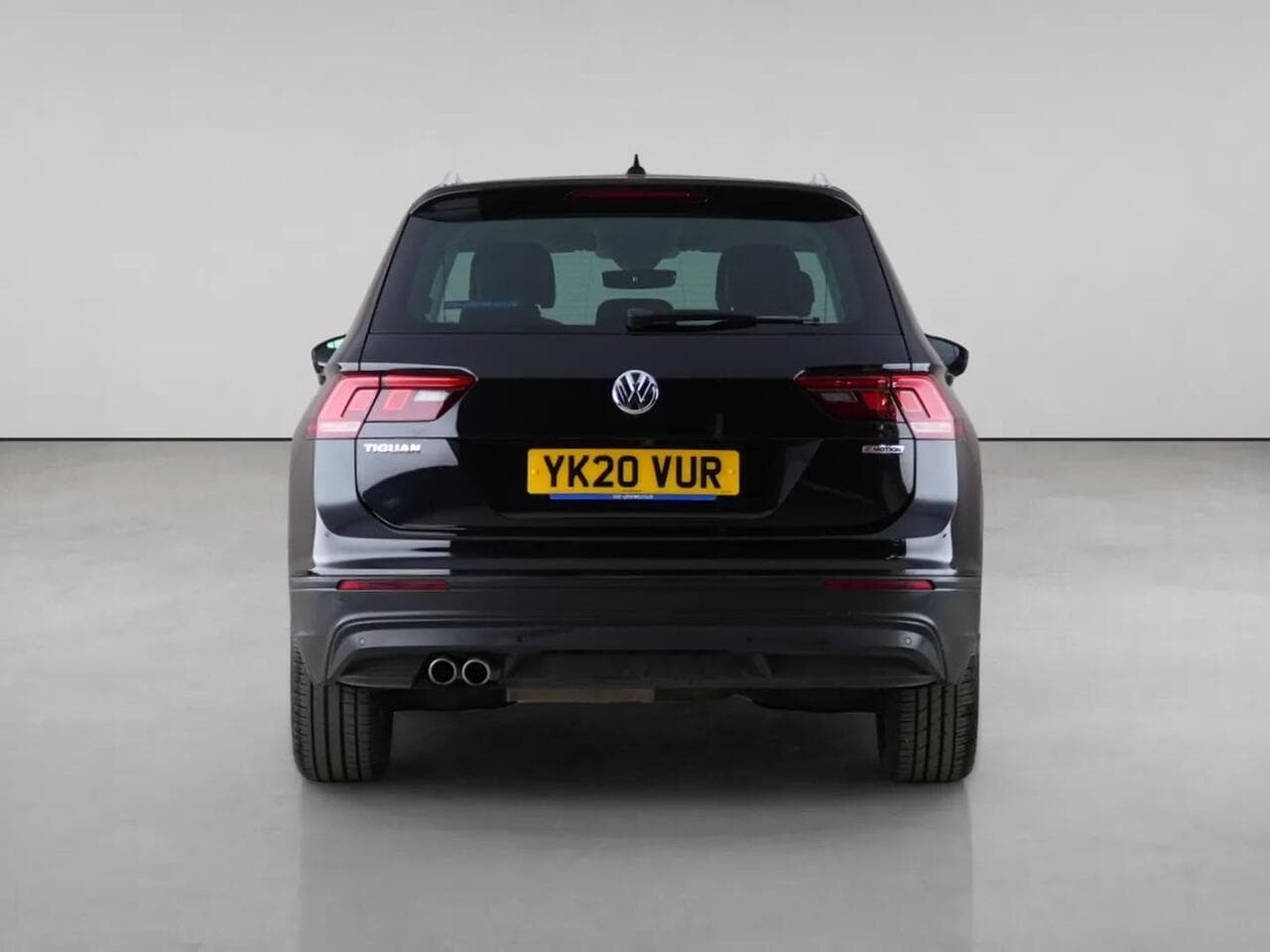 Volkswagen Tiguan thumbnail Rear
