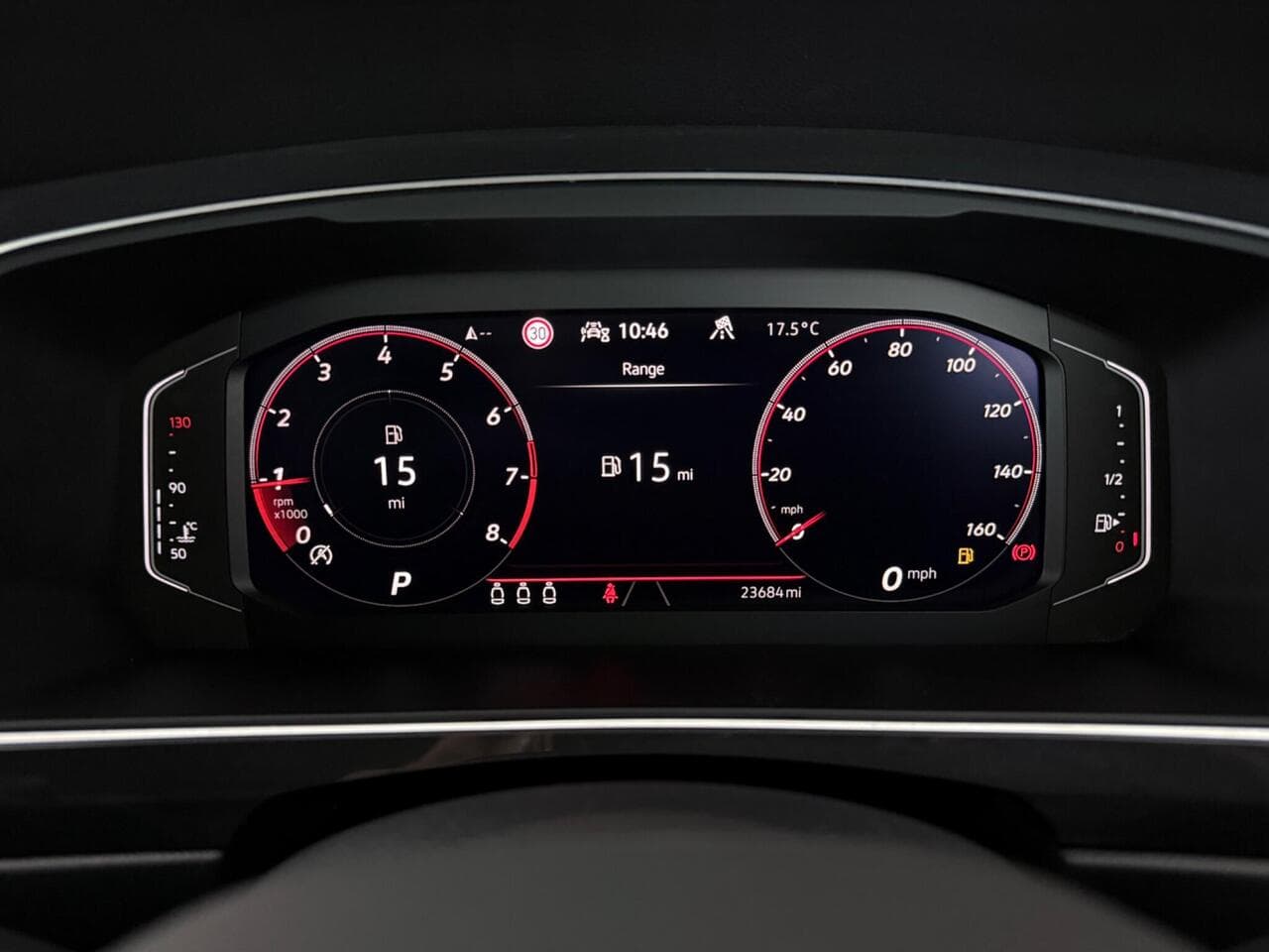 Volkswagen Tiguan thumbnail Driver Instruments