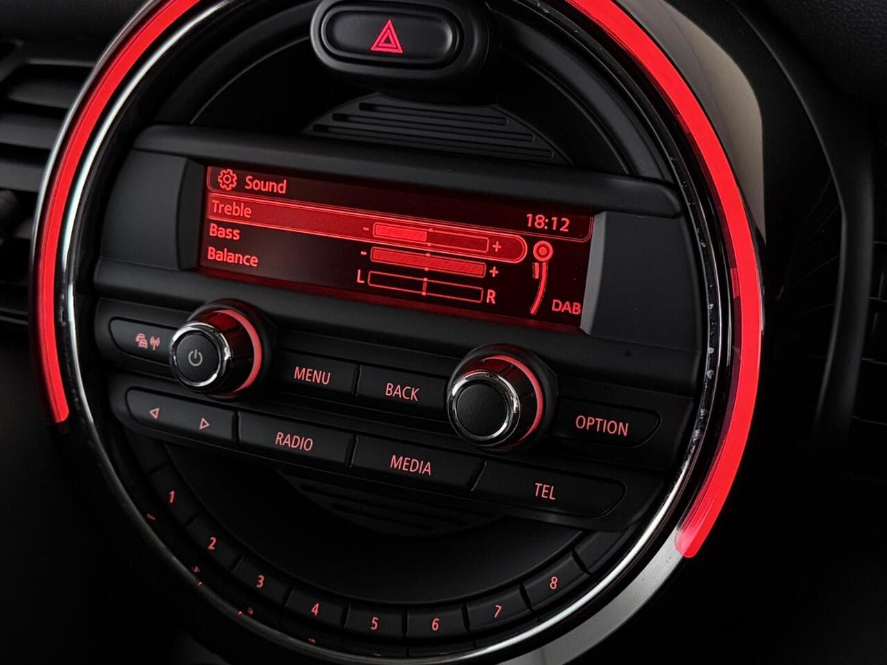 MINI Hatch thumbnail Interior Front